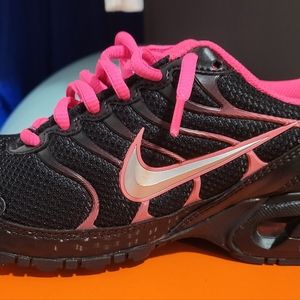 Women's Airmax Torch 4